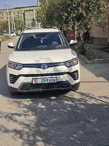 2022: Ssangyong Tivoli: 2022 г., 1.5 л, Автомат, Бензин, Внедорожник — 2