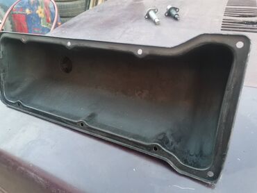 Auto delovi: Dekla, poklopac motora Lada 21213,21214 Niva br.2. Polovno, ocuvano — 12