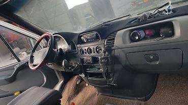 усиленный: Mercedes-Benz Спринтер: 2002 г., 2.7 л, Механика, Дизель, Фургон — 3