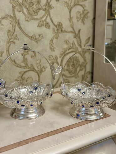 вазы для фруктов и конфет: 2 cut gumusu konfet qabi at lalafo.az вазы для фруктов и конфет: 2 cut gumusu konfet qabi