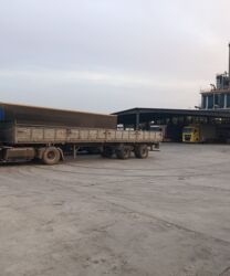 продаю ниссан альмера: Полуприцеп бортовой баасы болушу 400000 4штук донголок масло 4штук 40%