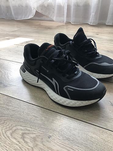 Продаю li Ning оригинал 2000 сом 
Отличное состояние