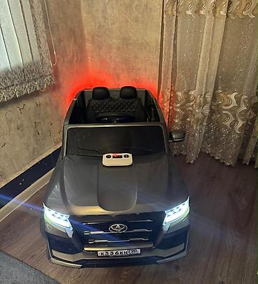 Uşaqlar üçün elektrikli minik maşını – SUV stili - Korpus: metalik