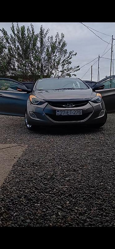 Hyundai: Hyundai Elantra: 1.8 l | 2011 il Sedan — 3