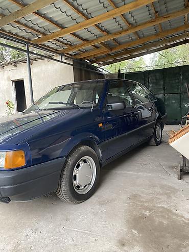 Volkswagen: Volkswagen Passat: 1992 г., Механика, Бензин, Седан — 4