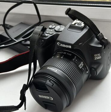 Фотоаппараты: Продаю НОВЫЙ фотоаппарат Canon EOS 250d .Готов к любым проверкам. В — 14