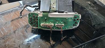 ярис витс: Щиток приборов Toyota 2002 г., Б/у, Оригинал, Япония — 3