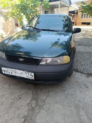 corolla runx: Daewoo Nexia: 1998 г., 1.5 л, Механика, Бензин
