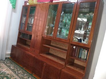 сдается буфет: Сервант, Колдонулган, Жыгач