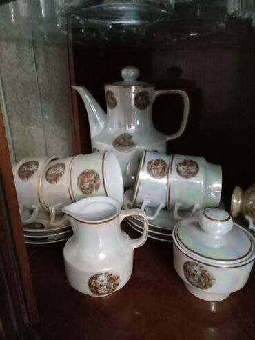 Çay dəstləri və servizlər: Çay dəsti, rəng - Gümüşü