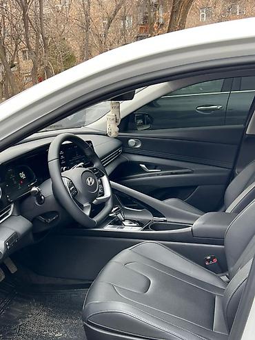 Hyundai: Hyundai Elantra: 2024 г., 1.5 л, Вариатор, Бензин, Седан — 10