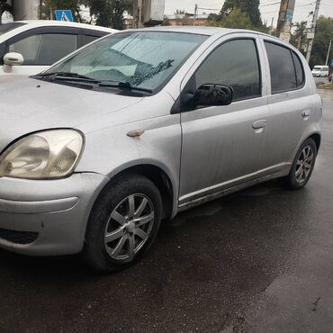 мат з: Toyota Platz: 2004 г., 1.3 л, Автомат, Газ, Хэтчбэк