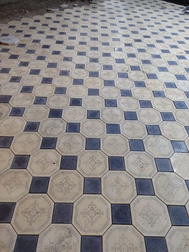 Тротуарная плитка: Тротуарная плитка для обустройства дорожек и площадок. В ассортименте — 27