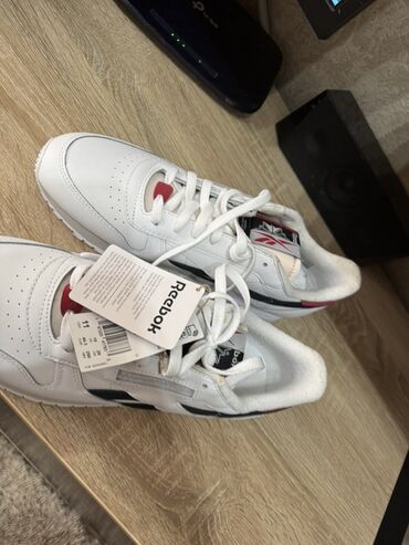 зимние кроссы: Кроссовки Reebok Classic белые -Размер:44,5 - Модель: Reebok Classic