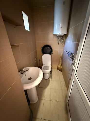 studio menziller: Bileceride memmedogulları servisin arxasında 1 otaqlı menzil kiraye — 5