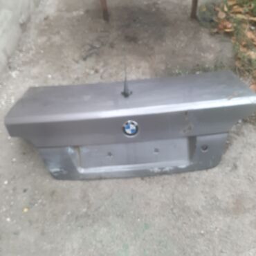 Крышки багажника и комплектующие: Крышка багажника BMW, Оригинал