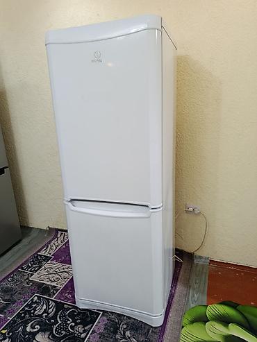 купит холодильник бу: Холодильник Indesit, Б/у, Двухкамерный, De frost (капельный), 60 * 175 * 60 — 3