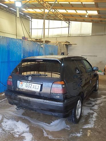 jak авто: Volkswagen Golf: 1994 г., 1.8 л, Механика, Бензин, Хэтчбэк — 3