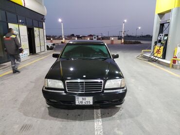 Mercedes-Benz: Mercedes-Benz C 180: 2.3 l | 2000 il Sedan — 11