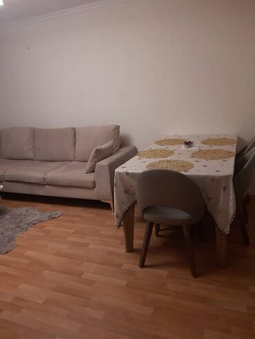 Uzunmüddətli kirayə mənzillər: Mənzil kirayı verilir. 2 otaq 5.1 mərtəbə. Metro İnşaatçılar. Ailəyə -da lalafo.az — 9 Uzunmüddətli kirayə mənzillər: Mənzil kirayı verilir. 2 otaq 5.1 mərtəbə. Metro İnşaatçılar. Ailəyə — 9