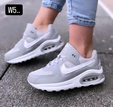 zenske cizme nike: Nike, 45