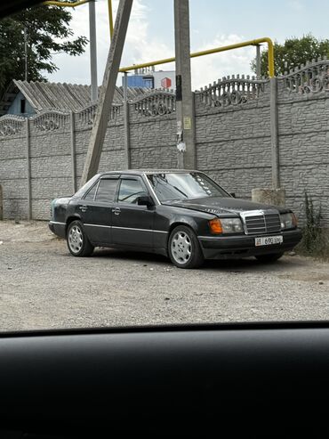 мерседез 124: Mercedes-Benz E 230: 1991 г., 2.3 л, Механика, Бензин, Седан