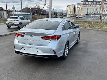 Hyundai: Hyundai Sonata: 2021 г., Седан — 6