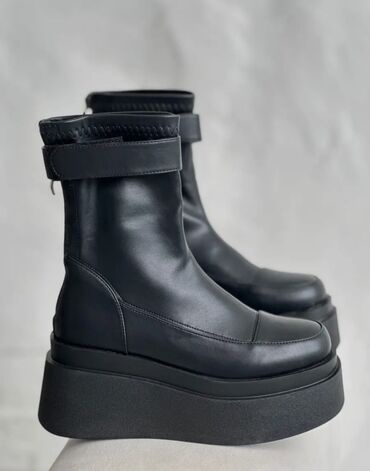 женская обувь 38: Ботинки и ботильоны Baden, 40.5, цвет - Черный