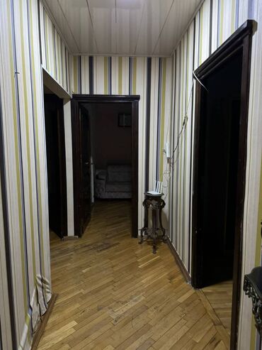 Uzunmüddətli kirayə mənzillər: Nəsimi rayonu,Memar əcəmi metrosu,Yeganə şadlıq sarayı yanı,5 — 6