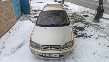 Toyota: Toyota Ipsum: 2001 г., 2 л, Автомат, Бензин, Минивэн — 15