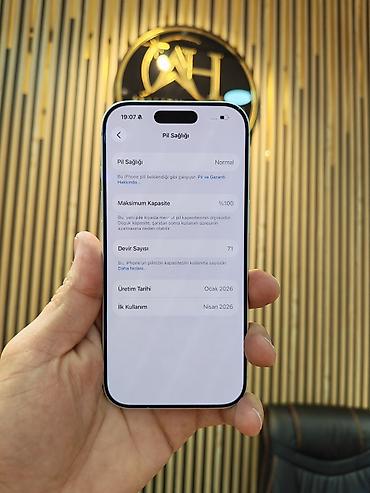 iphone 11 elde: IPhone 17 Pro, 256 GB, White Titanium, Sənədlərlə, Face ID, Zəmanət — 3