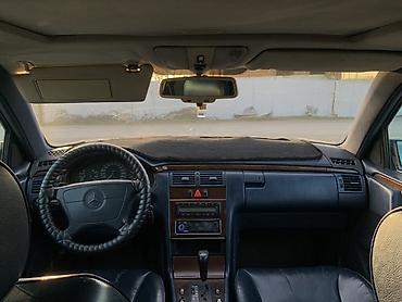 124 салон: Mercedes-Benz E-Class: 1995 г., 3.2 л, Автомат, Бензин, Седан — 10