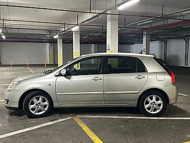 Toyota: Toyota Corolla hatchback (E120), gümüşü rəng. - Kuzov: 5 qapılı — 5