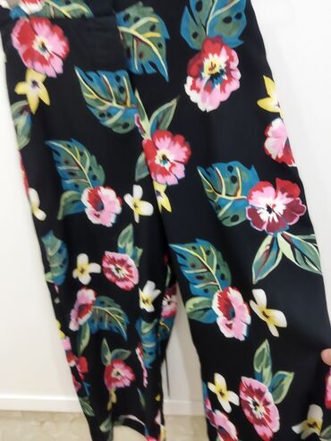 Gündəlik donlar: Bütün geyimlər S olcudur. hamısı çox az geyinilib. her biri 5 azn — 11