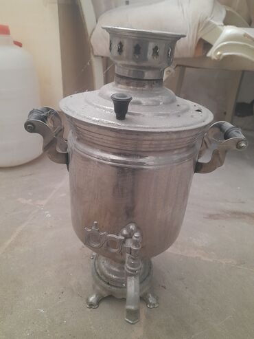 en ucuz komputer: Klassik metal samovar - Material: tamamilə metaldan