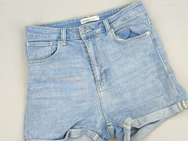 s but klapki: Cropp, Shorts for women, size L