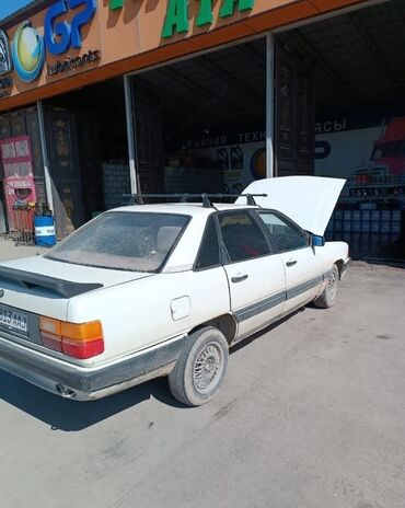 выкуп авто под такси без первоначального взноса: Audi 100: 1984 г., 2.3 л, Механика, Бензин, Седан