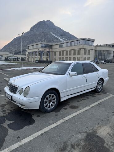 Mercedes-Benz: Mercedes-Benz E-Class: 2000 г., 2.2 л, Механика, Дизель, Седан