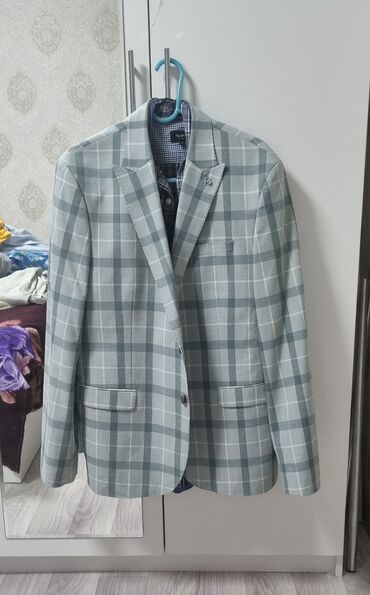 Продаю турецкий пиджак 2xl размер