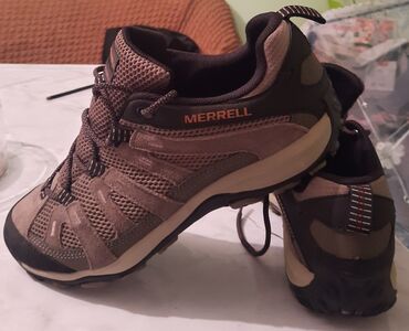 merrell бишкек: Эркектердин кроссовкасы, 44, Merrell, Жаңы, түсү - Күрөң, Өзү алып кетүү