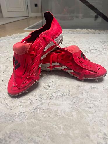 коньки bauer: Футбольные бутсы adidas Predator орг (FG) 
42 размер — 4