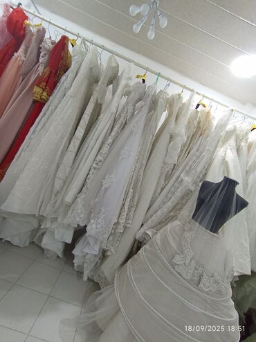 Manikür, pedikür: Manikür, Gellak, şellak, Salonda — 4