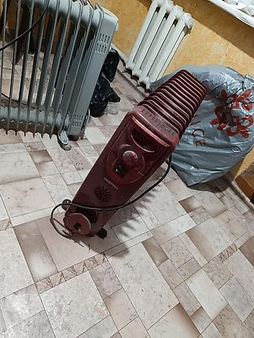 В рабочем состоянии. сломанно ножки на работу не мешает