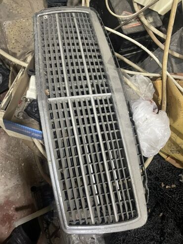 Soyutma və qızdırma sistemləri: Məhsul: Avtomobil üçün ön radiator barmaqlığı (qril) Təsvir: - Şaquli