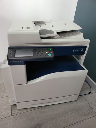 принтер hp color laserjet cp3525n: Цветной принтер, сканер, ксерокс. В отличном состояние. Мало б/у