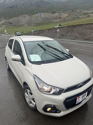 bmw ix3: Chevrolet Spark: 2018 г., 1 л, Бензин — 3