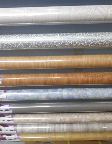 Vinil divar kağızı, oboy: Vinil Divar Kağızları Arxası Özü Yapışqandır. Rulon da 10 metr olur — 7