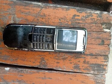 Nokia: Nokia 8 Sirocco, rəng - Qara, Düyməli