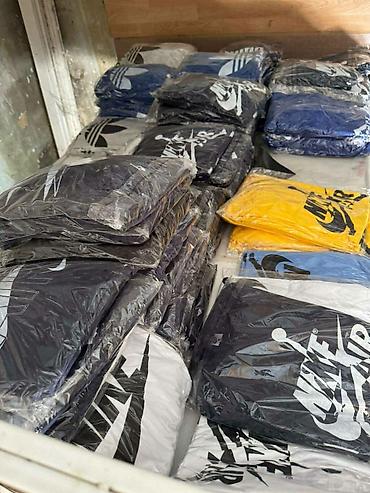 Majice: Majice muske stampa 450 din komad u seriji 4 komada, majice vez muske — 22