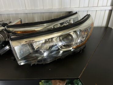 Передние фары: Комплект передних фар Toyota 2005 г., Б/у, Оригинал, США — 10